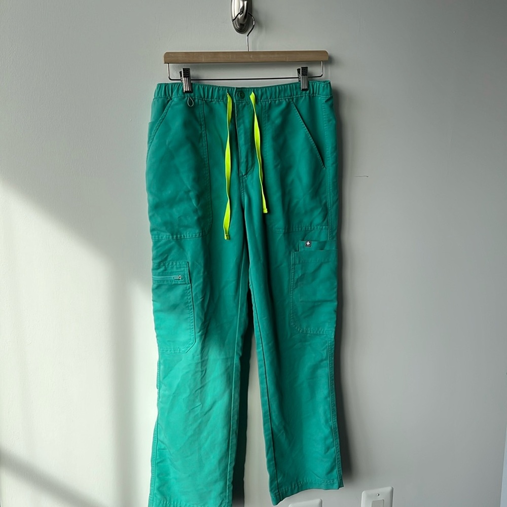 Figs Cairo scrub pant